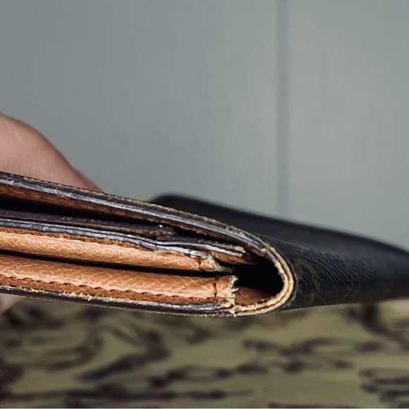 Louis Vuitton vintage Brown Monogram Long Wallet - Picture 8 of 11